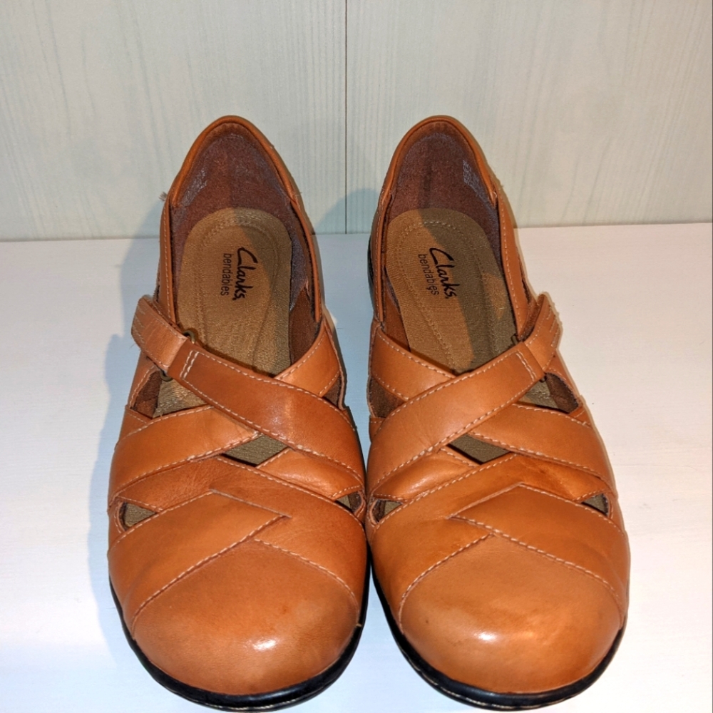 Woman's Clarks Flats